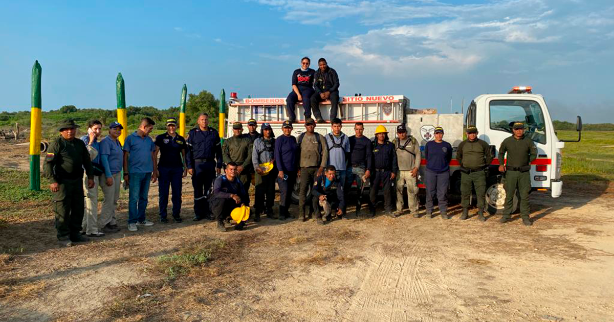 Incendio forestal en Vía Parque Isla de Salamanca fue extinguido Incendio forestal en Vía Parque Isla de Salamanca fue extinguido
