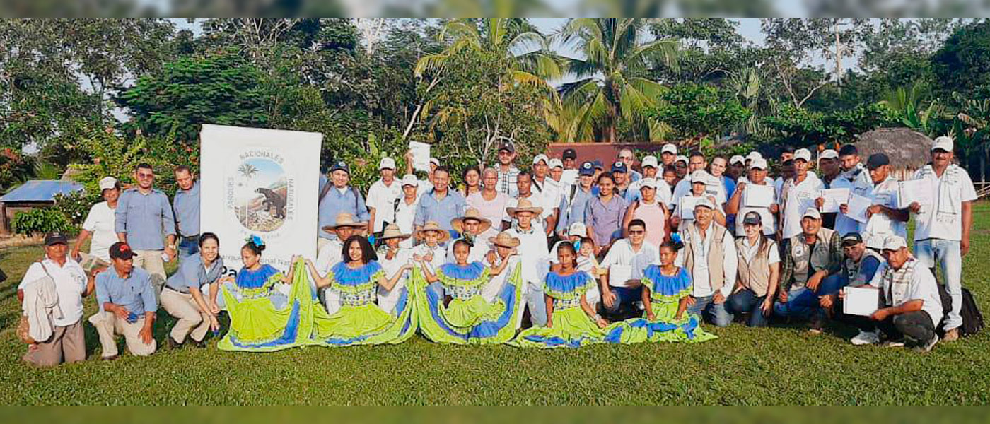 Parques Nacionales Naturales de Colombia firma acuerdos de conservación con familias campesinas en el PNN Paramillo Parques Nacionales Naturales de Colombia firma acuerdos de conservación con familias campesinas en el PNN Paramillo
