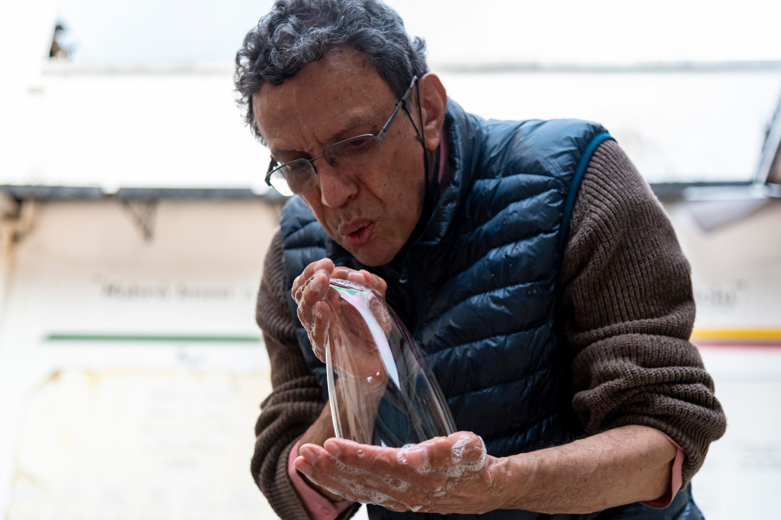 Julián Betancourt Mellizo: un apasionado legado de ciencia, juego y esperanza para Colombia Julián Betancourt Mellizo: un apasionado legado de ciencia, juego y esperanza para Colombia