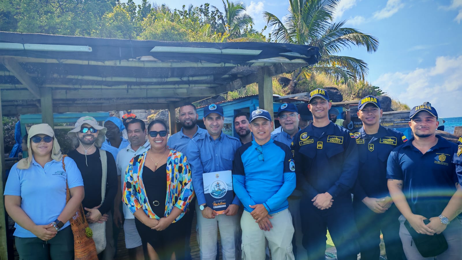 Más oportunidades para el ecoturismo en el Parque Nacional Natural Old Providence McBean Lagoon, iniciamos la reconstrucción del muelle Crab Cay