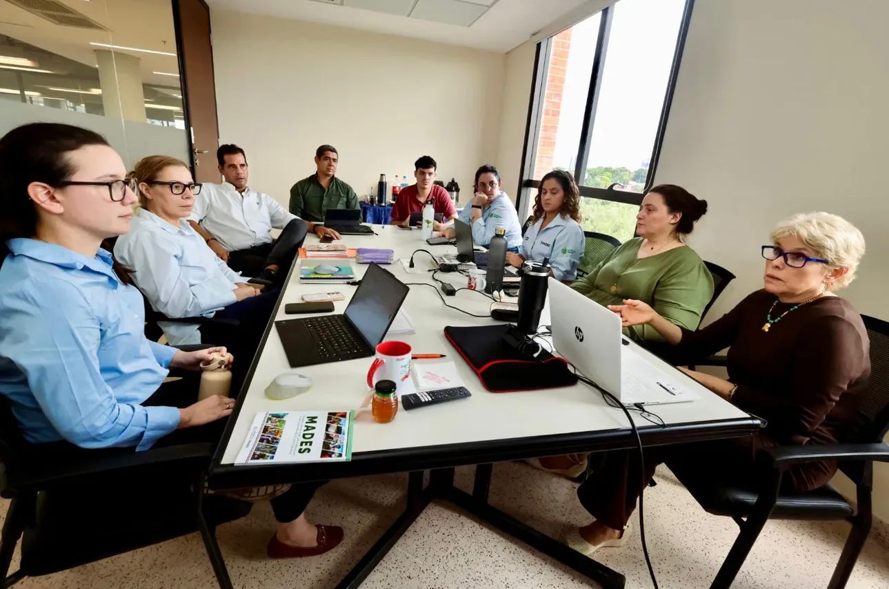 Colombia llevó su experiencia en sostenibilidad financiera para fortalecer áreas protegidas de Paraguay