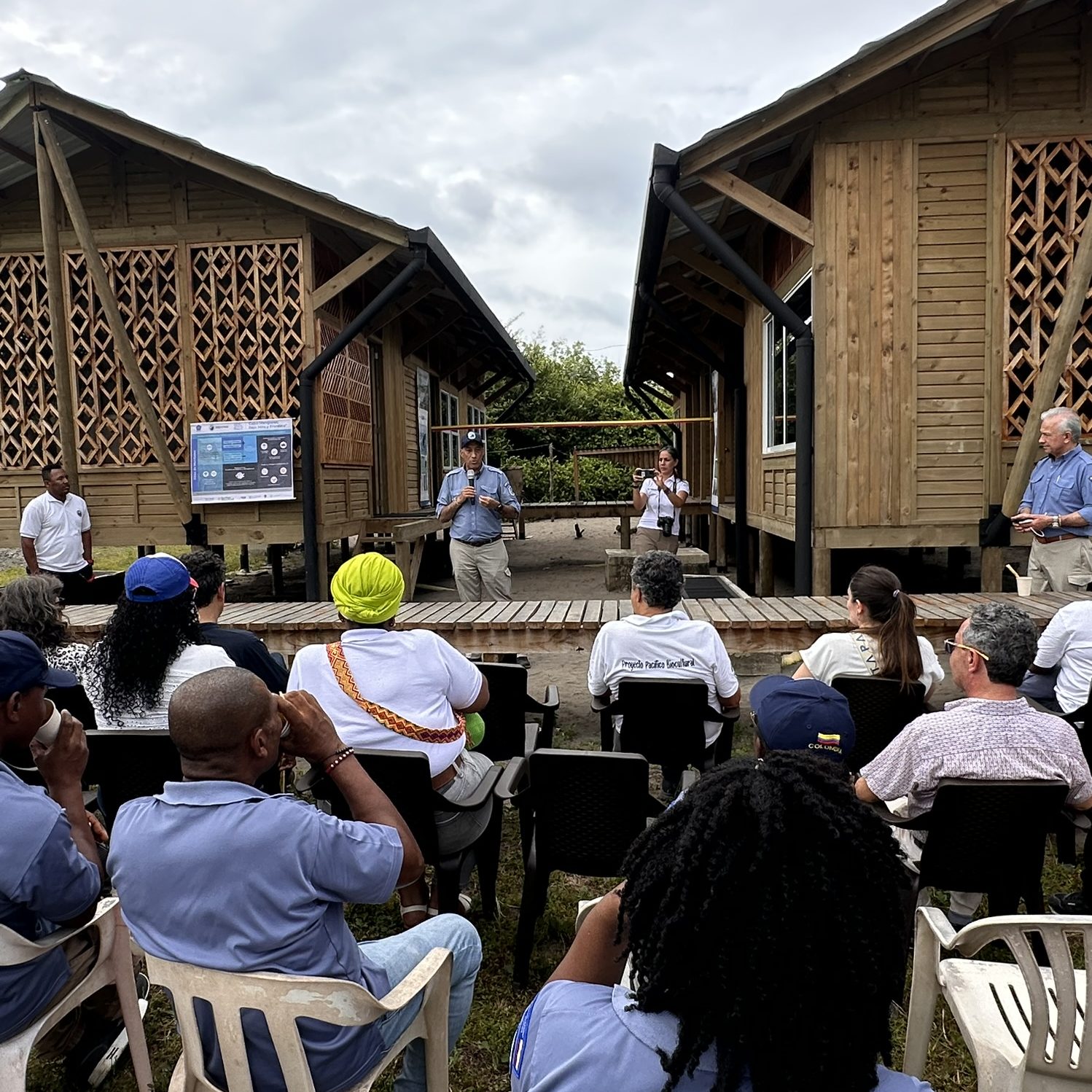 Así construímos nuestra casa común en la frontera con Ecuador