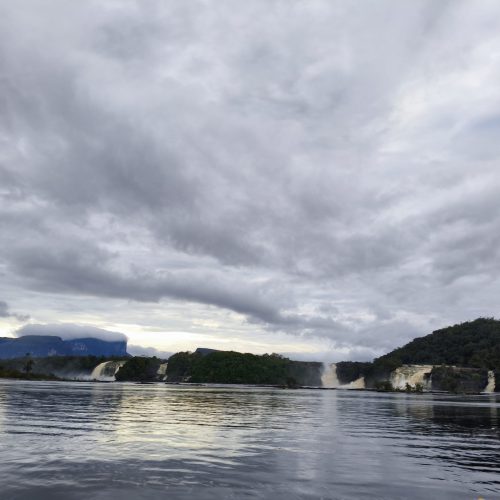 Laguna Canaima - Parque Nacional Canaima - Venezuela. Foto Keila Espinoza